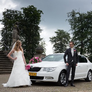 Bruidsbloemen autoversiering Veenendaal Hans en Sanne